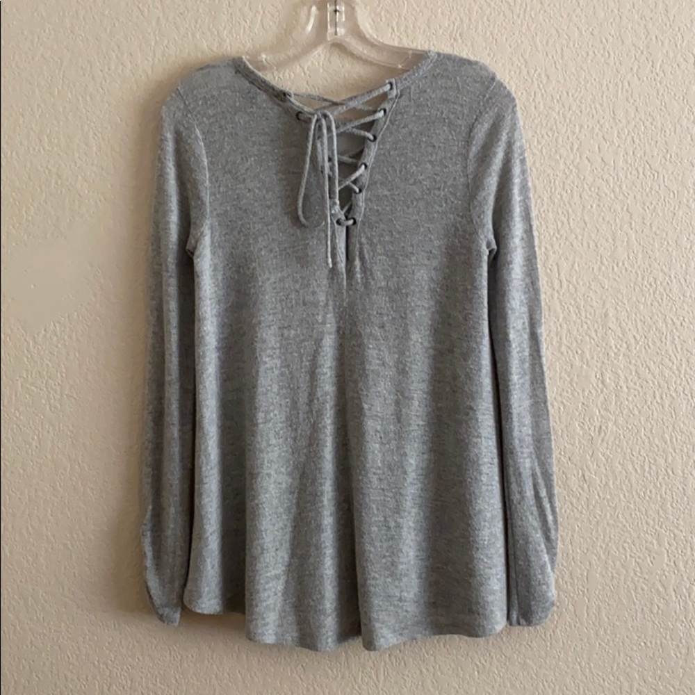 Laced Back Top - Picture 4 of 5